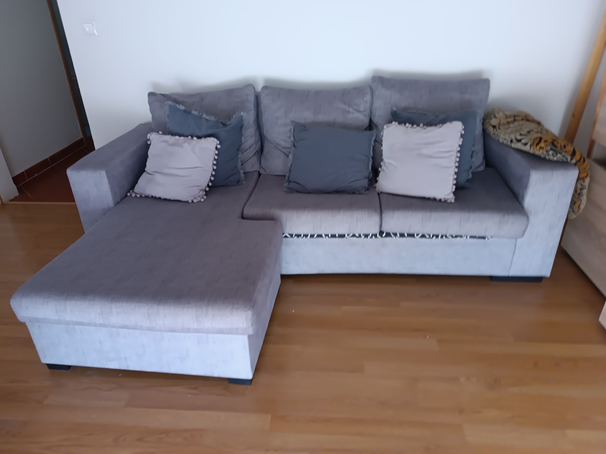 Sofá 3 lugares chaise longue reversível