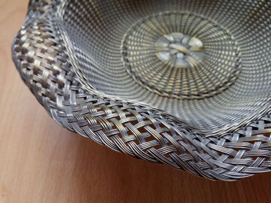 2 Centros / Cestos Vintage em Metal (Técnica de Cestaria)