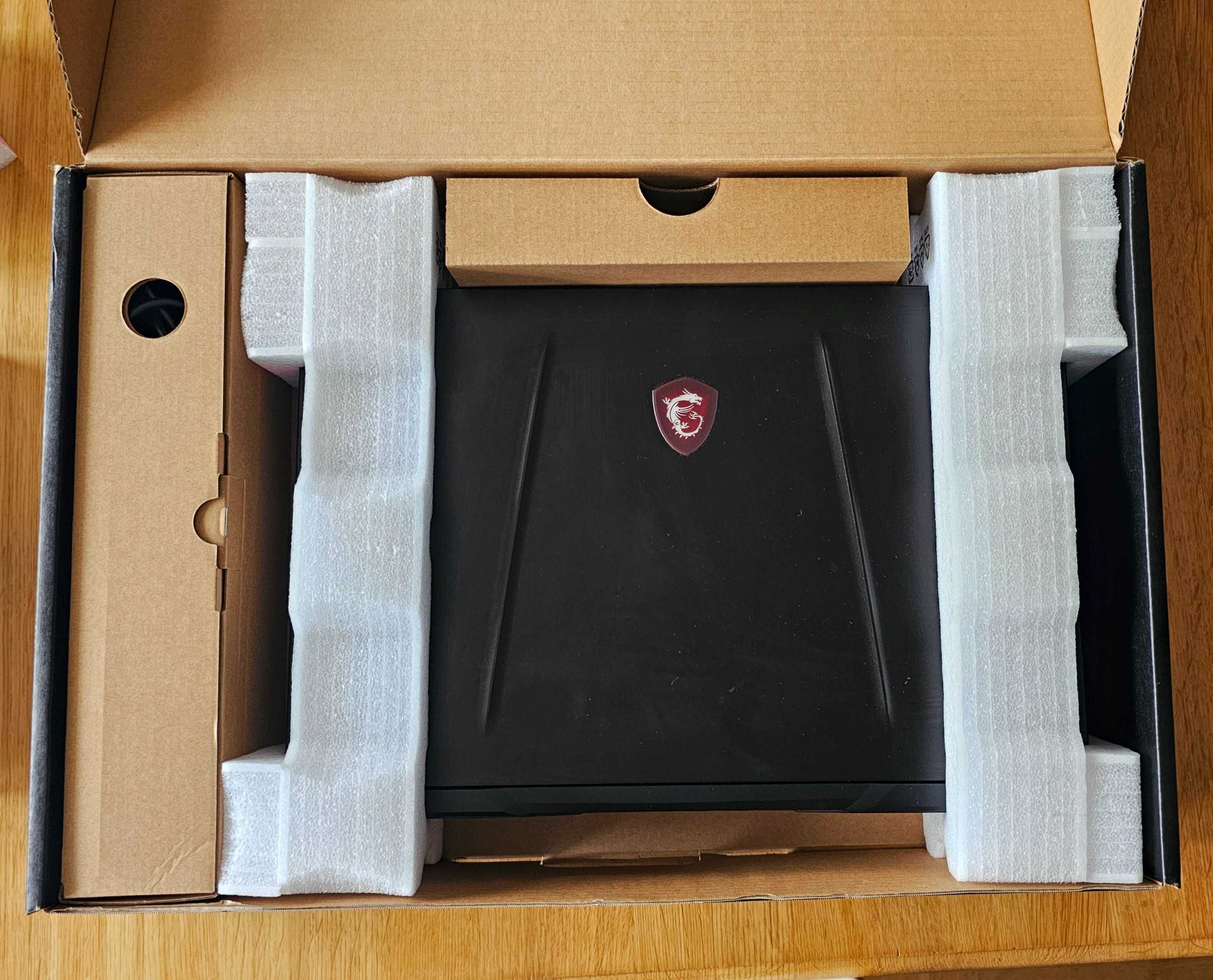 MSI GP75 Leopard 10SFK Laptop Gamingowy