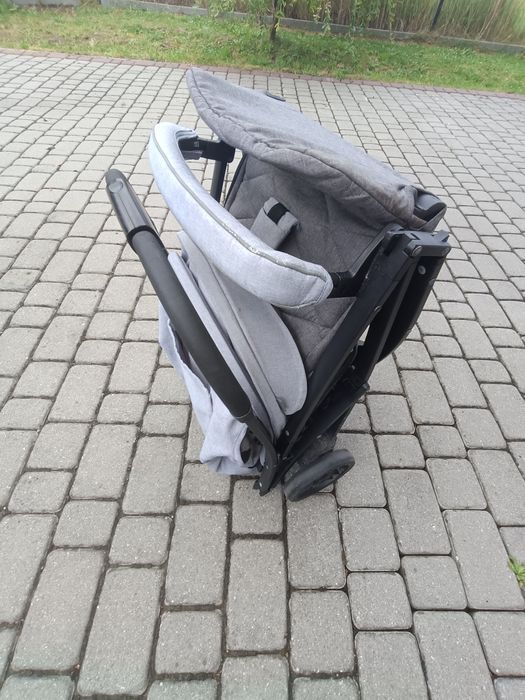 Lekki wózek spacerowy Smiki Thunder
