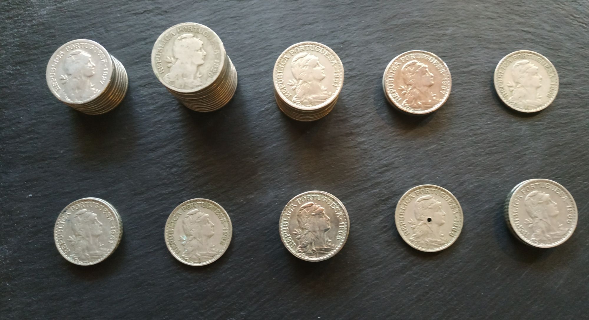 Moedas antigas 1 escudo