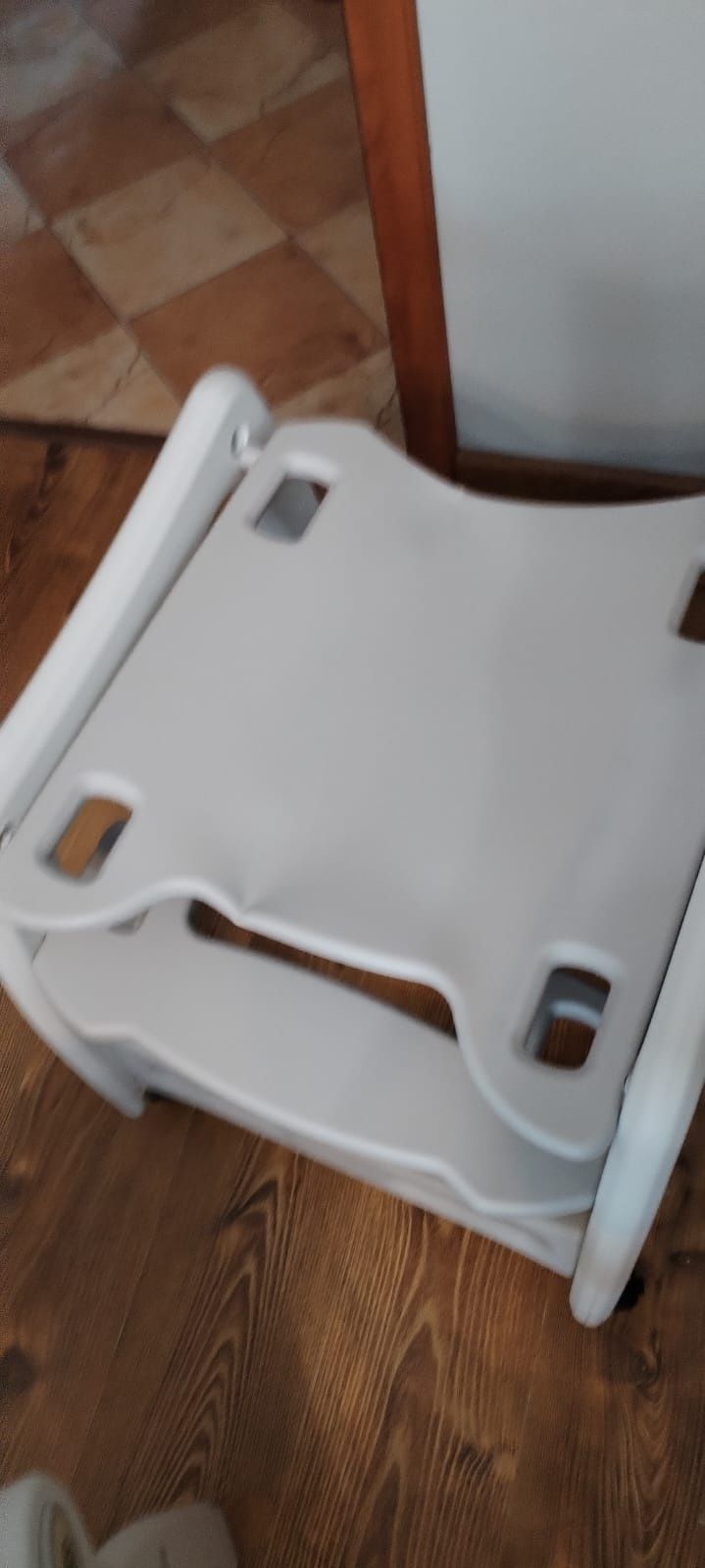 Używane krzesełko do karmienia