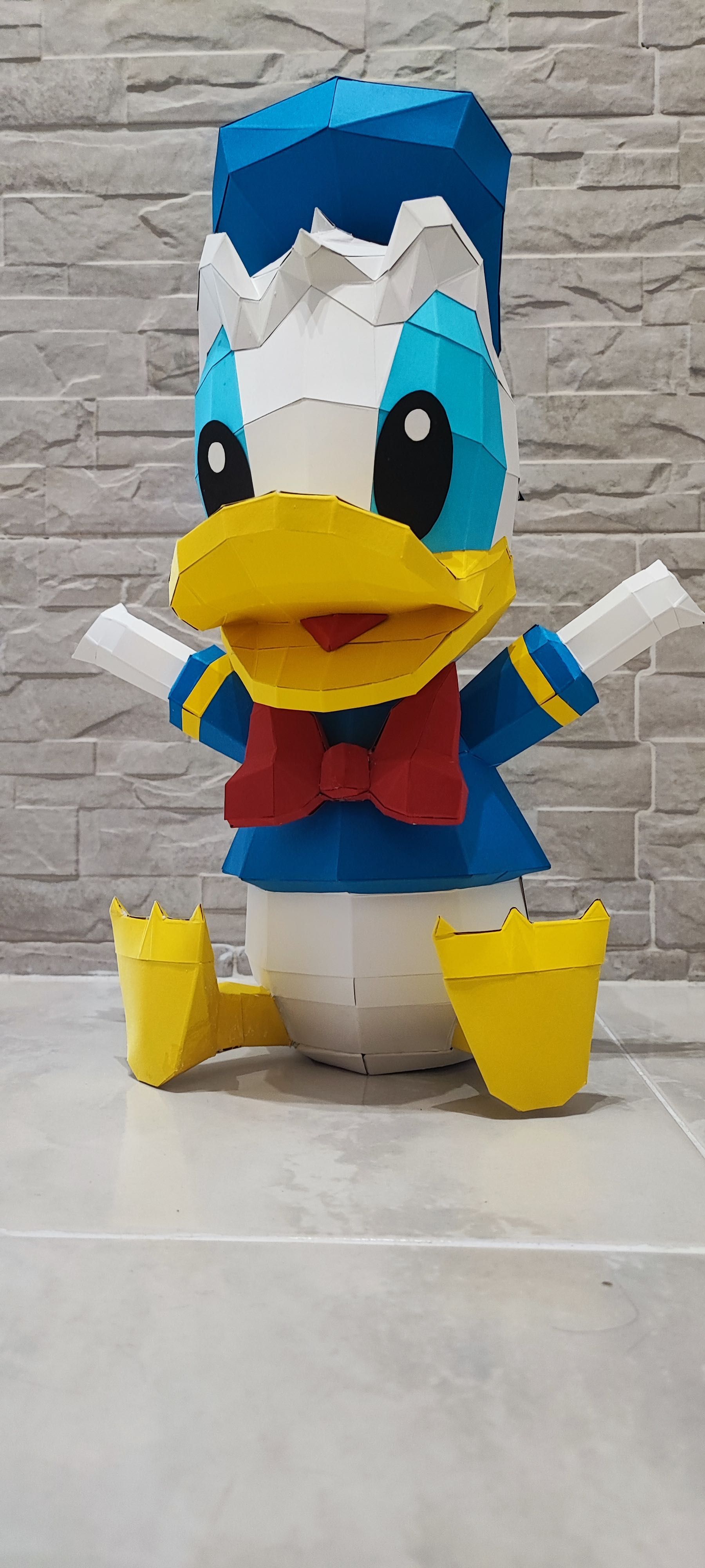 Papercraft Modelo 49 - Donald