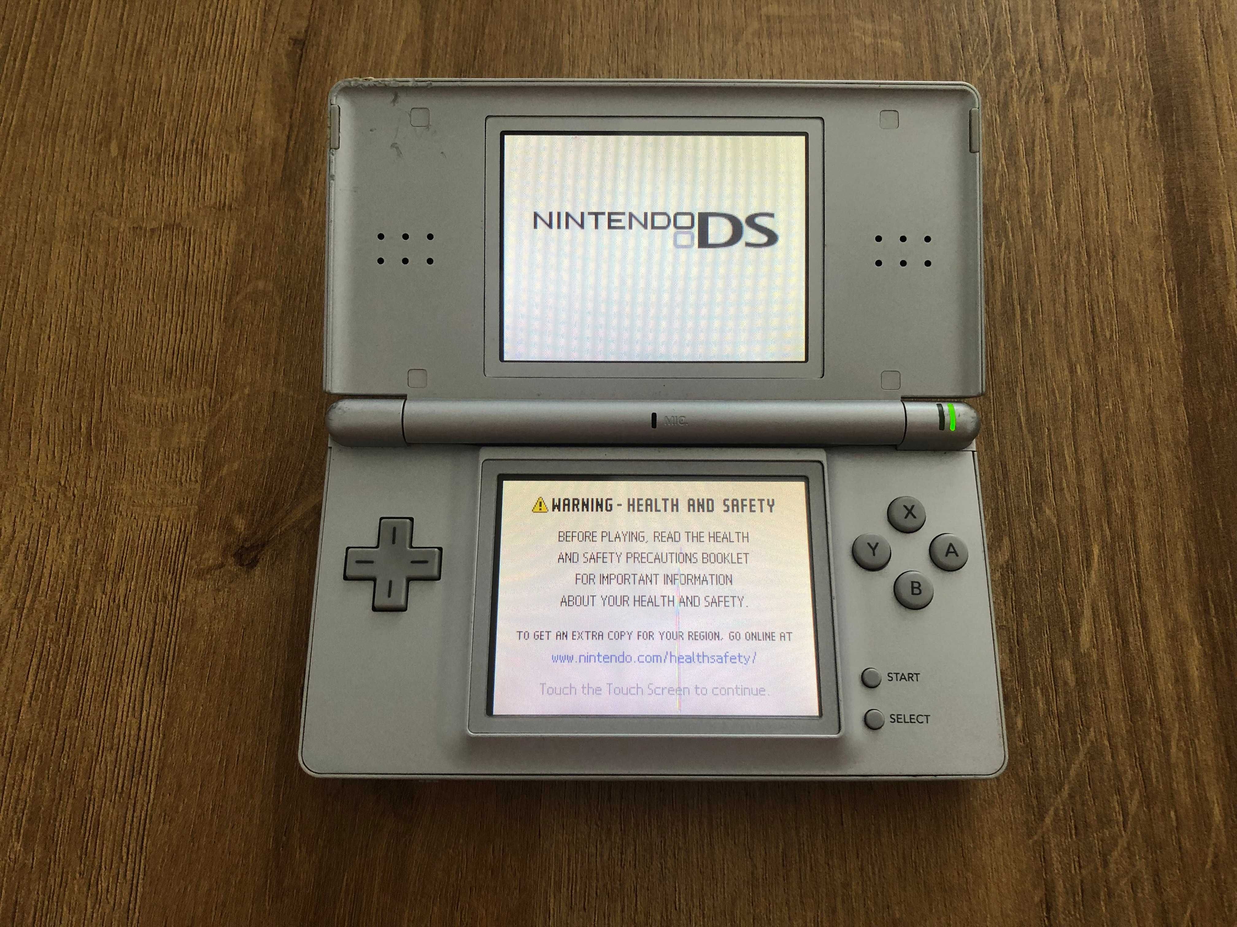 Konsola Nintendo DS Lite Szara + akcesoria