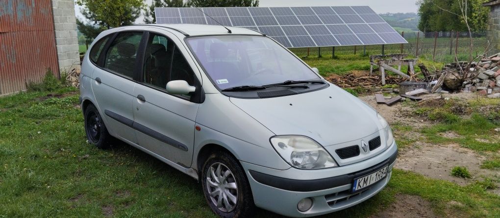 Renault Scenic 1.6 bezyna