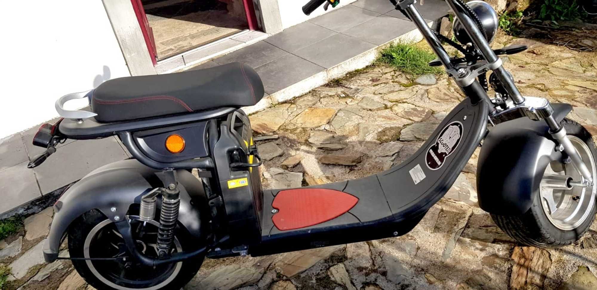 Scooter Eléctrica ES-8008 City Coco 4000W 40Ah