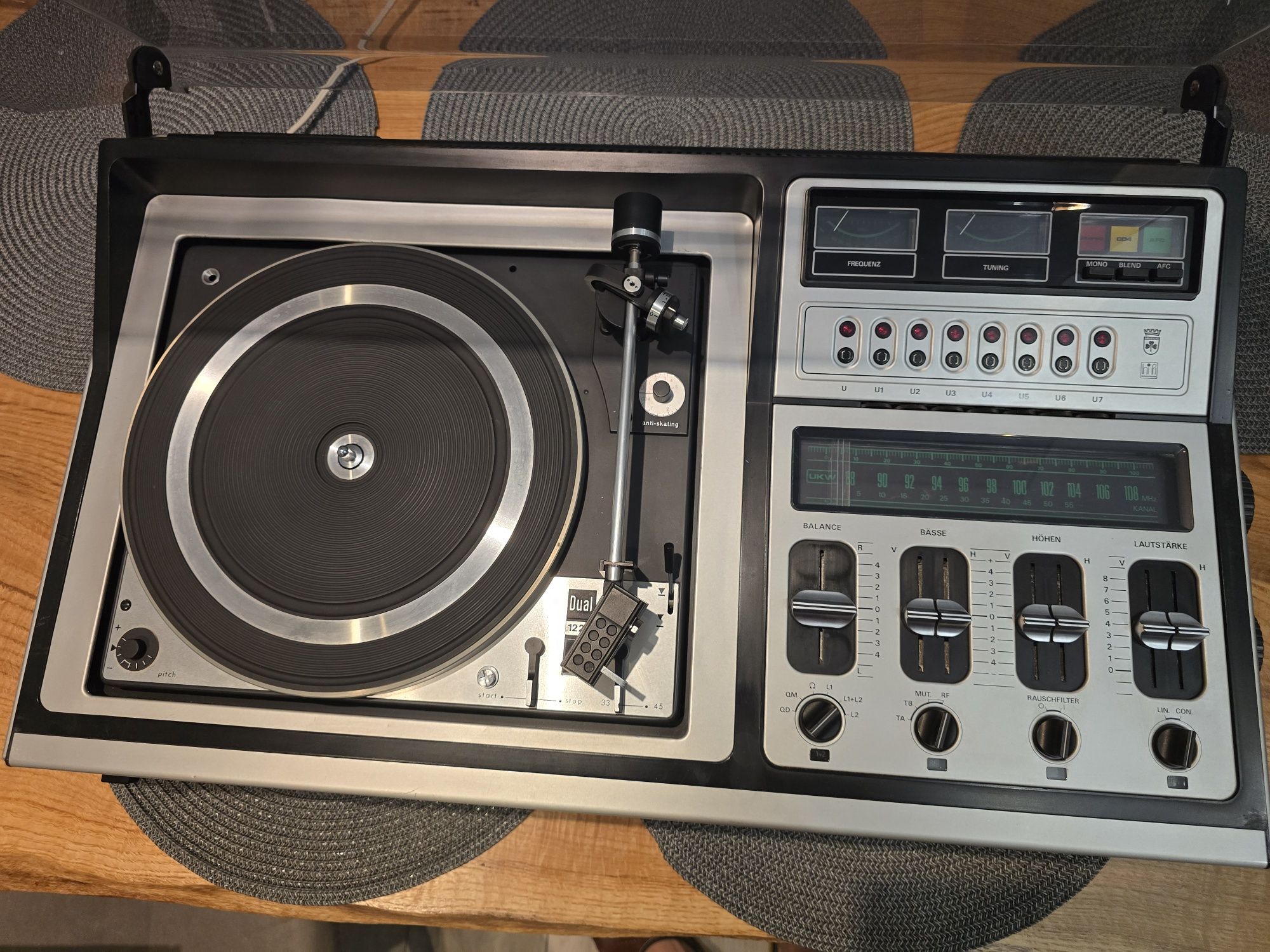 STUDIO 2240 HIFI klasyczny sprzęt audiow świetnym stanie DUAL 1228