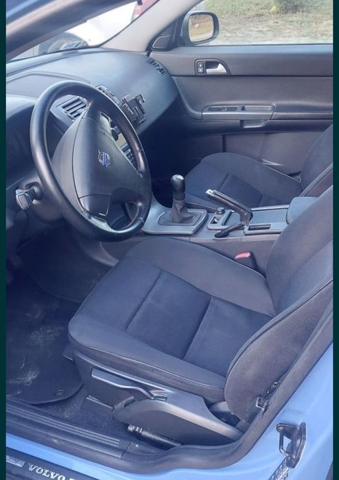 VOLVO V50 2.0D 136KM 2009