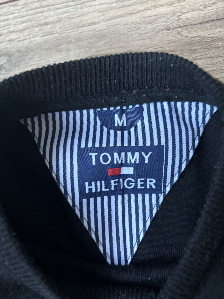 Czarny sweter Toomy Hilfiger