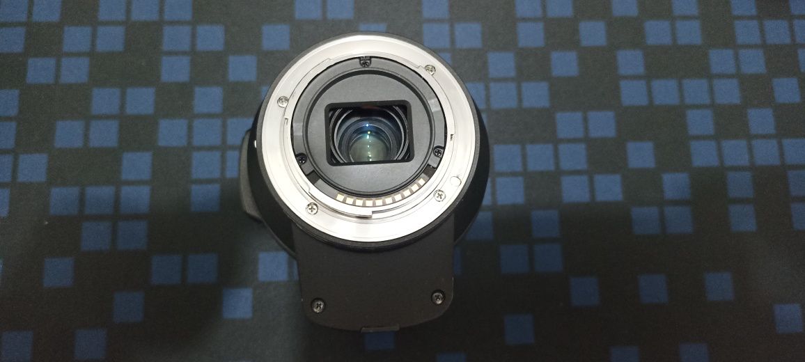 Lente objetiva Sony SELP18200 pz