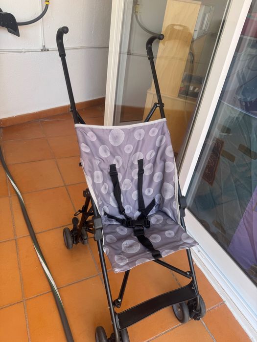 Carrinho de bebé/criança