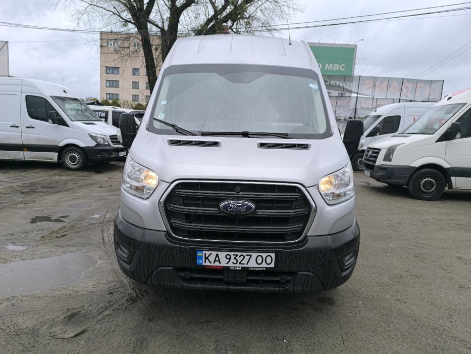 Оренда прокат вантажного авто буса Ford Transit