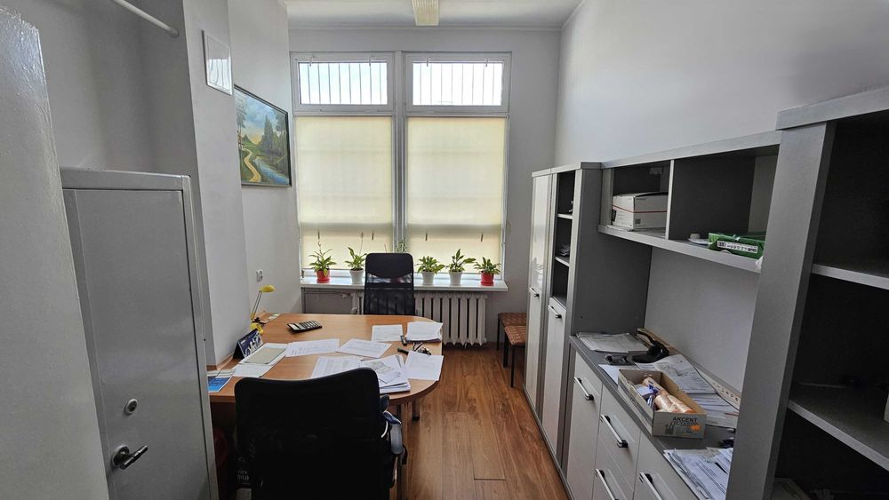 Przedsiębiorstwo Handlowe z art. elektrotechnicznymi i lokalem 140,4m2