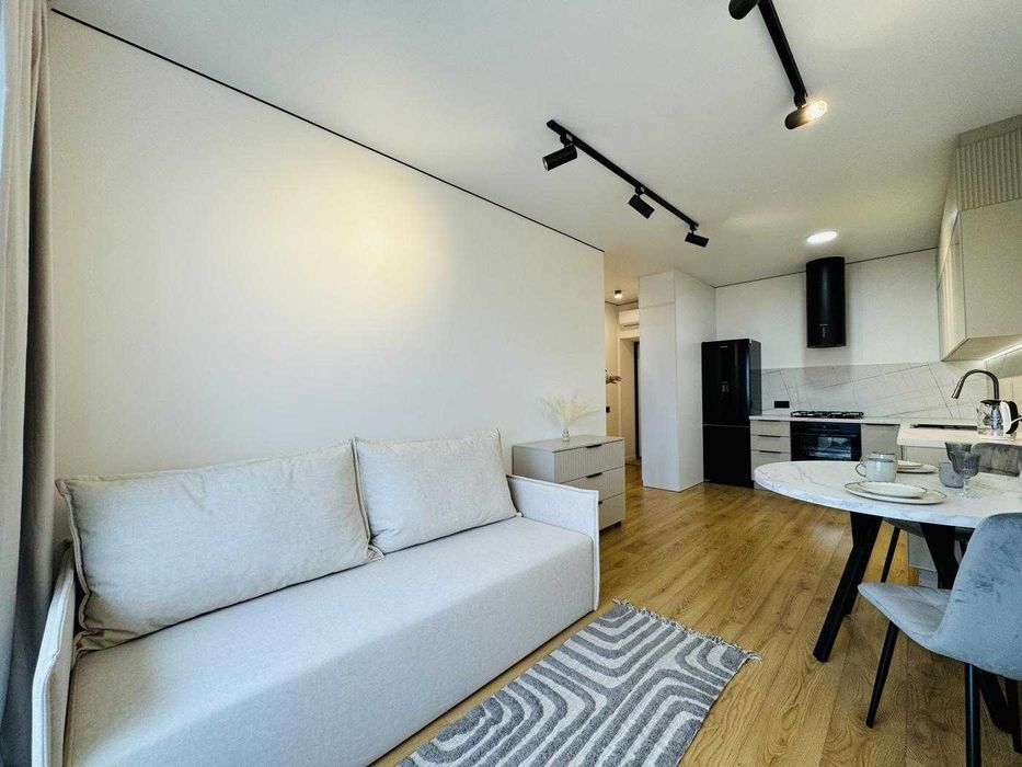 БЕЗ КОМІСІЇ! цікава ОДНОКІМНАТНА квартира в центрі міста. ГАЗ