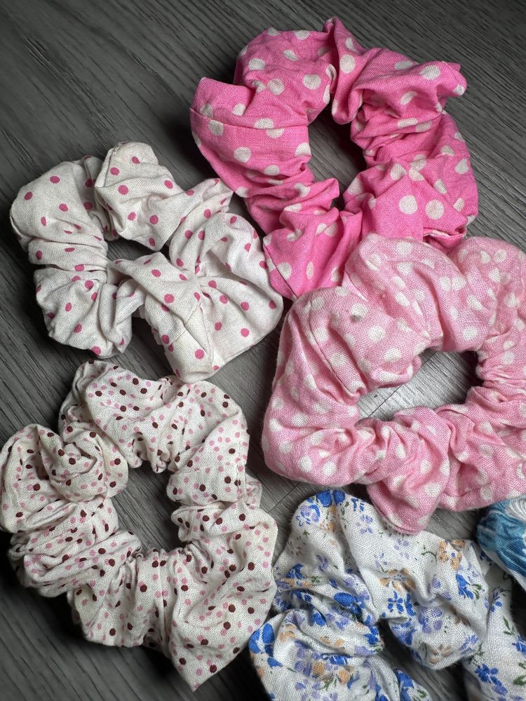 7 elásticos/xuxus cabelo 1€ todos