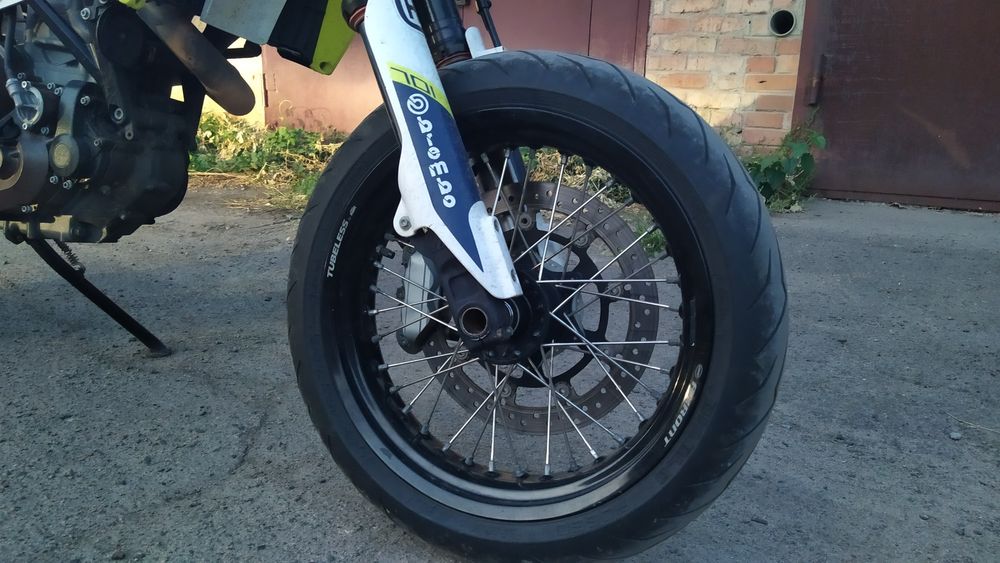 Продам супермото