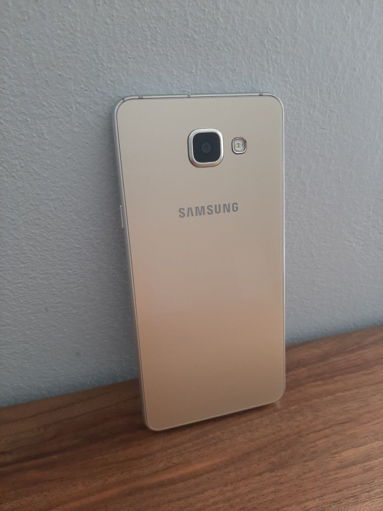 Телефон Samsung A5  a510f