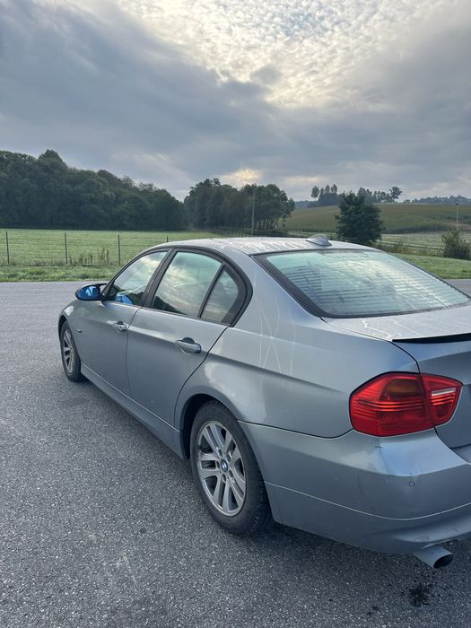 Sprzedam BMW E90 320i