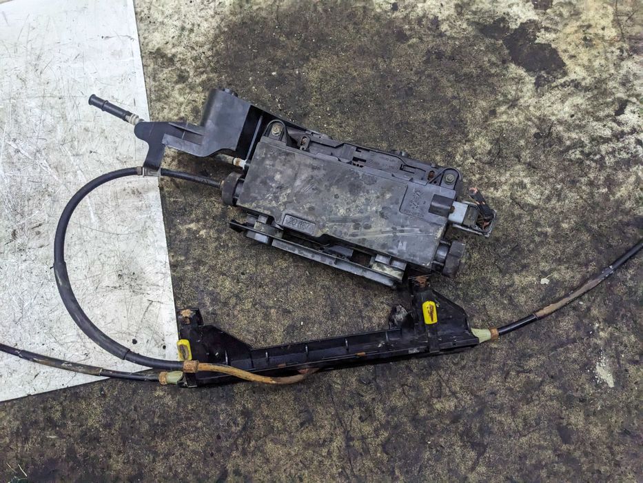 Renault Scenic II 2 Mechanizm Hamulca Ręcznego Ręczny Elektryczny