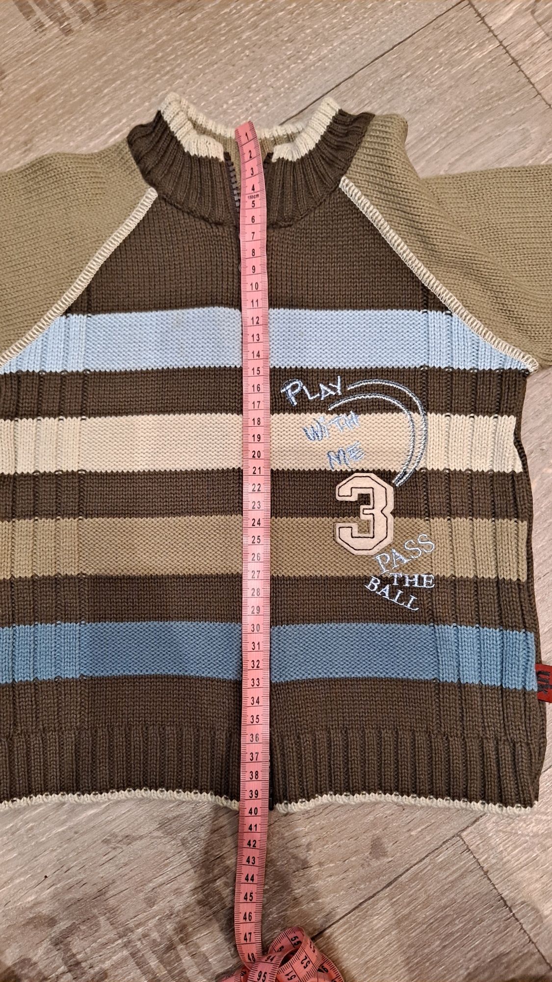 Ciepły sweterek 104