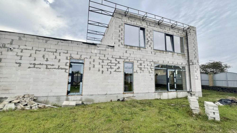 Продаж нового сучасного будинку в с.  Слобода, вул. Пономаренка