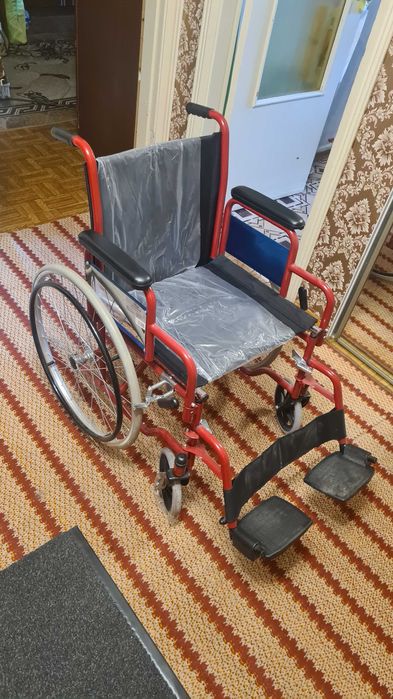 Інвалідна коляска з підлокітниками  Ridni Drive KJT606R