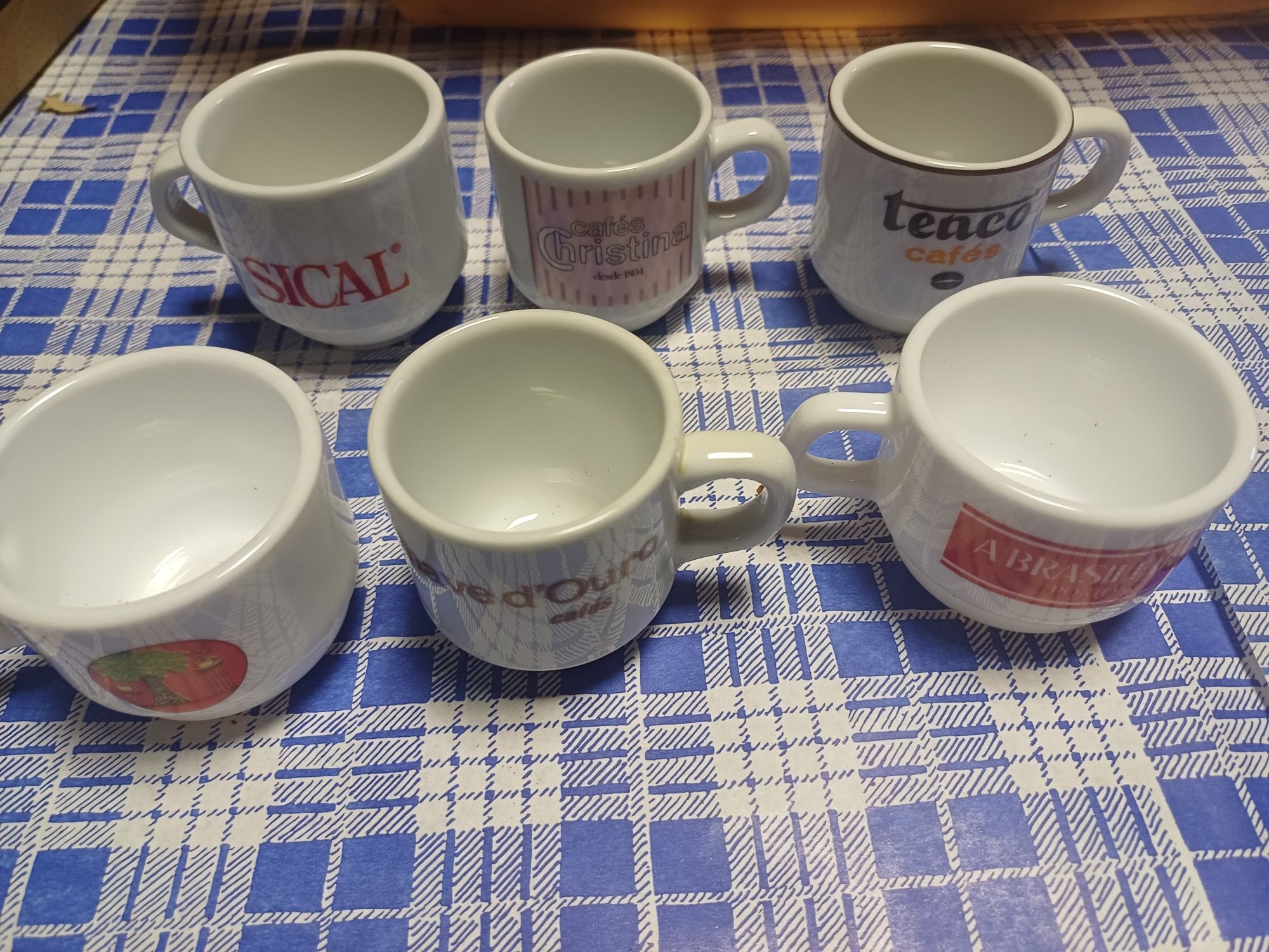 Lote de chavenas de cafe