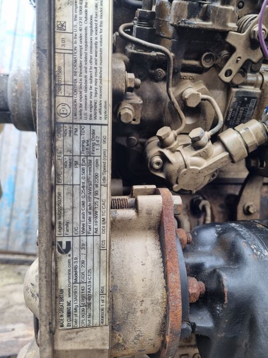 Silnik cummins 4b 3.9  4bt 3.9 Mecalac Case
