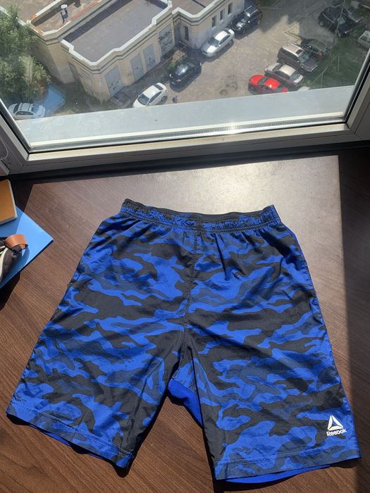 Шорти спортивні reebok