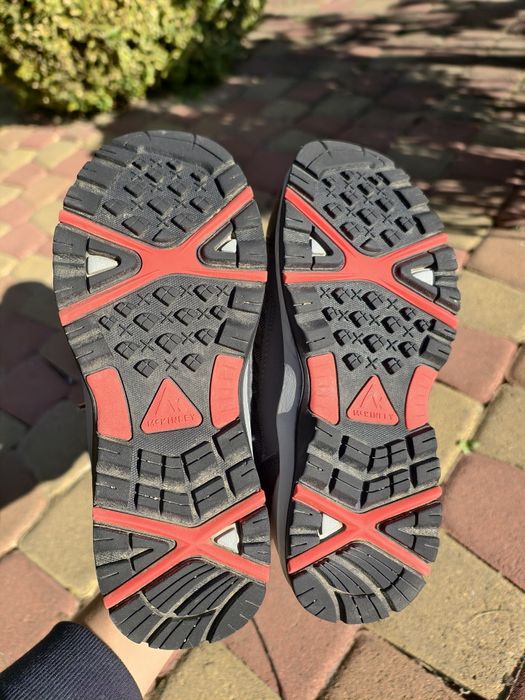 Кросівки для хлопчика 35р