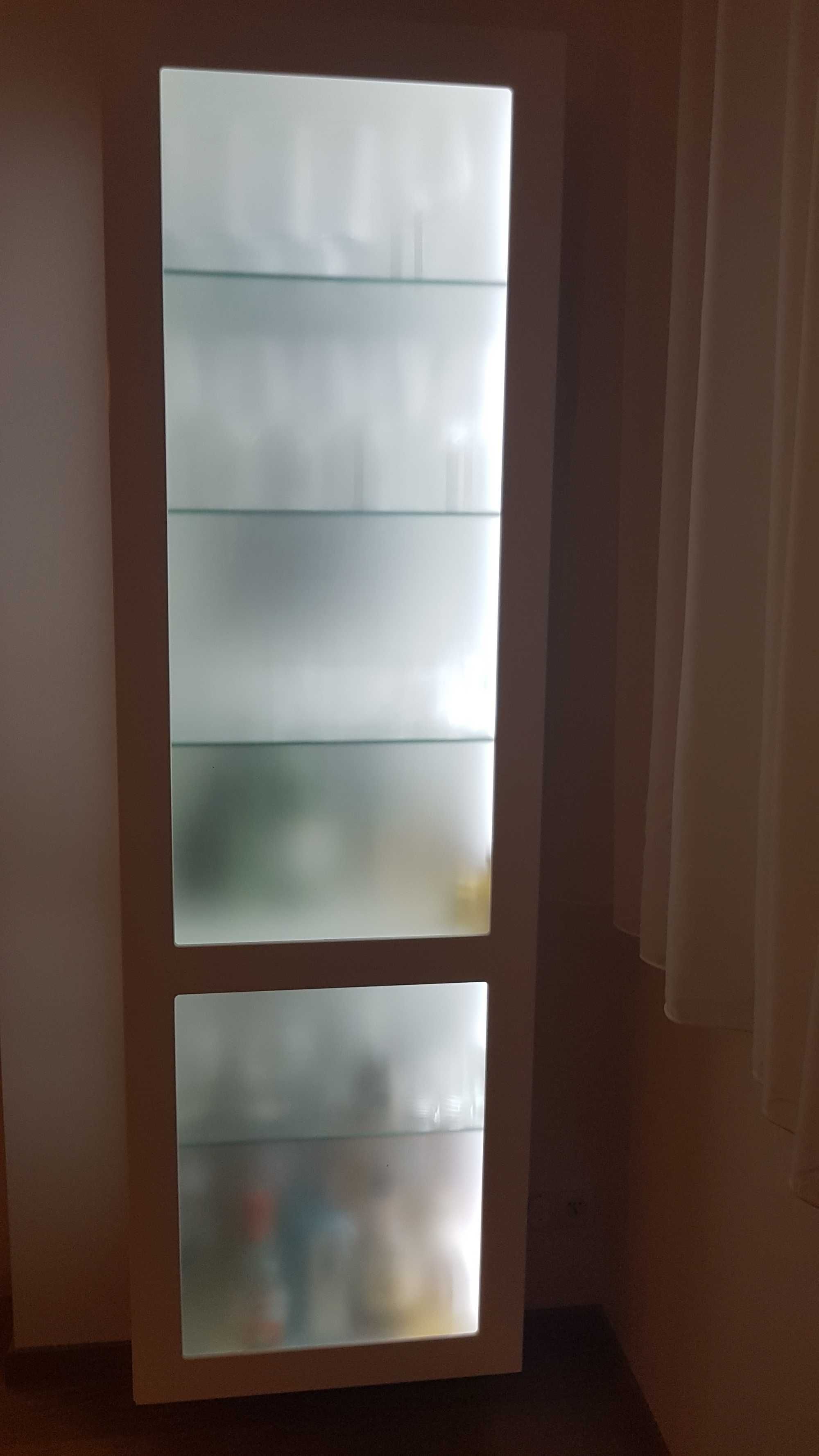 Wisząca witryna barek komoda biały lakier oswietlenie led