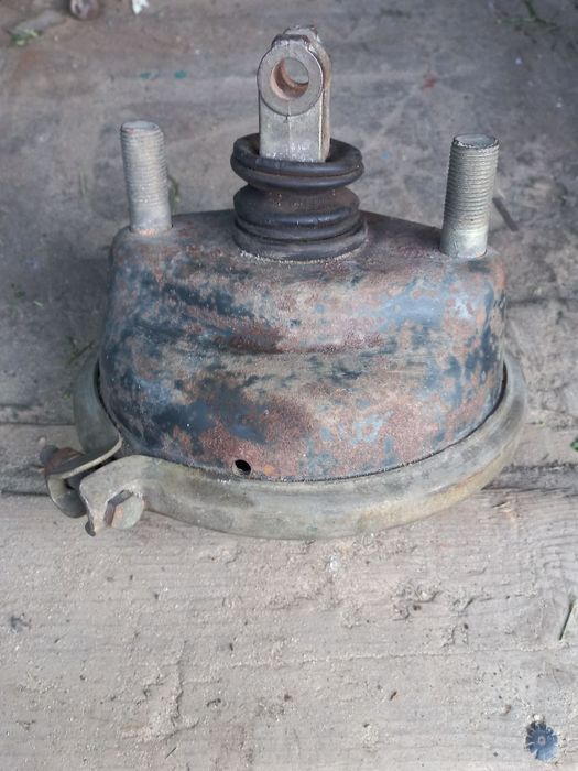 Тормозний вакуум