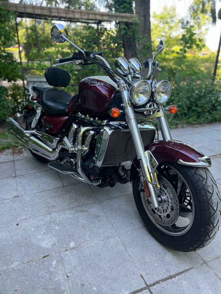 Triumph Rocket 3