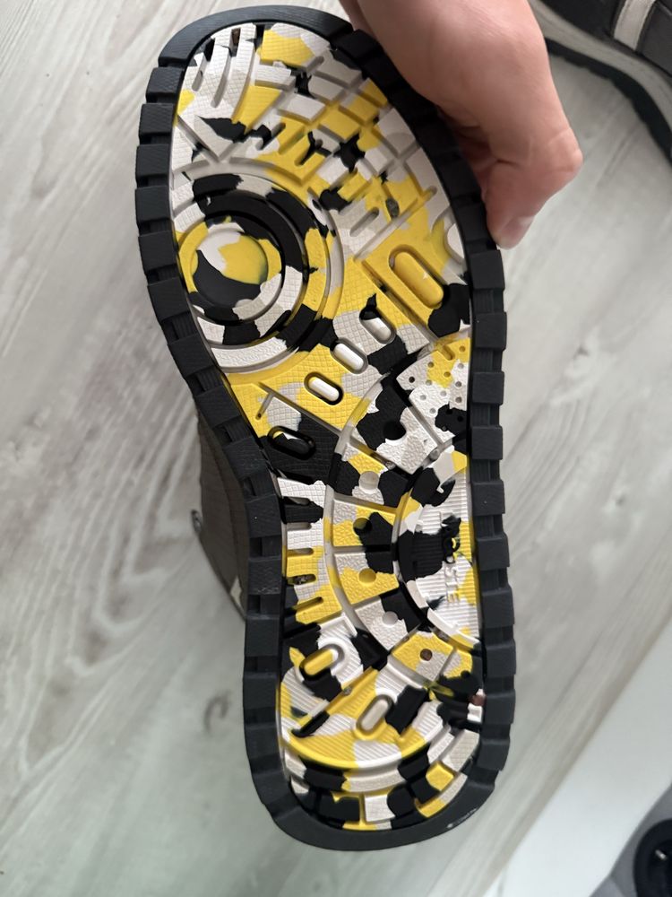 Кросівки Lacoste