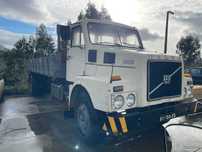 VOLVO N1020 Basculante,19 toneladas