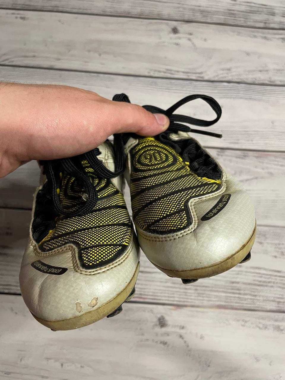 Винтажные детские бутсы Nike Total 90