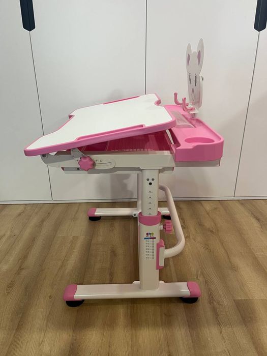 Продам детскую парту