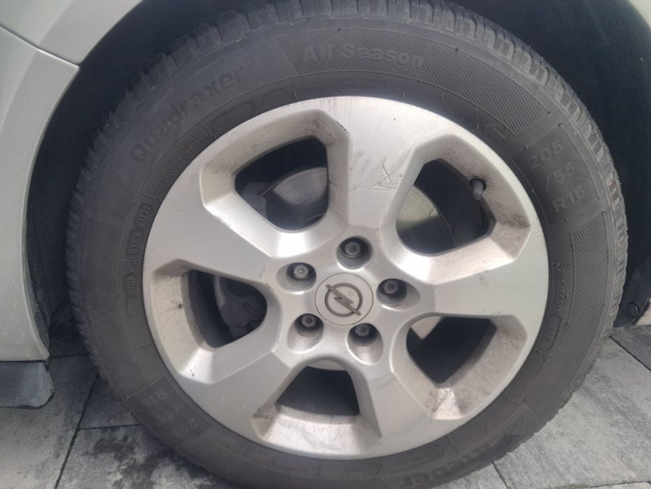Opel Astra H GTC 2005 1.6 benzyna