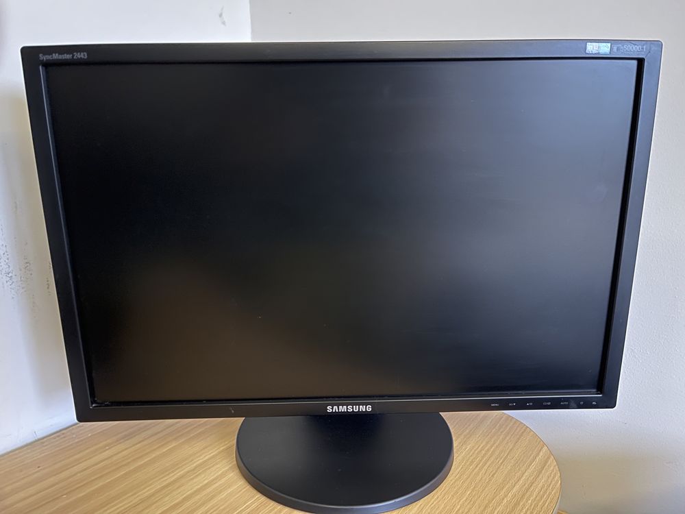 Monitor Samsung Syncmaster 2443 BW 50000:1 obrotowy 24