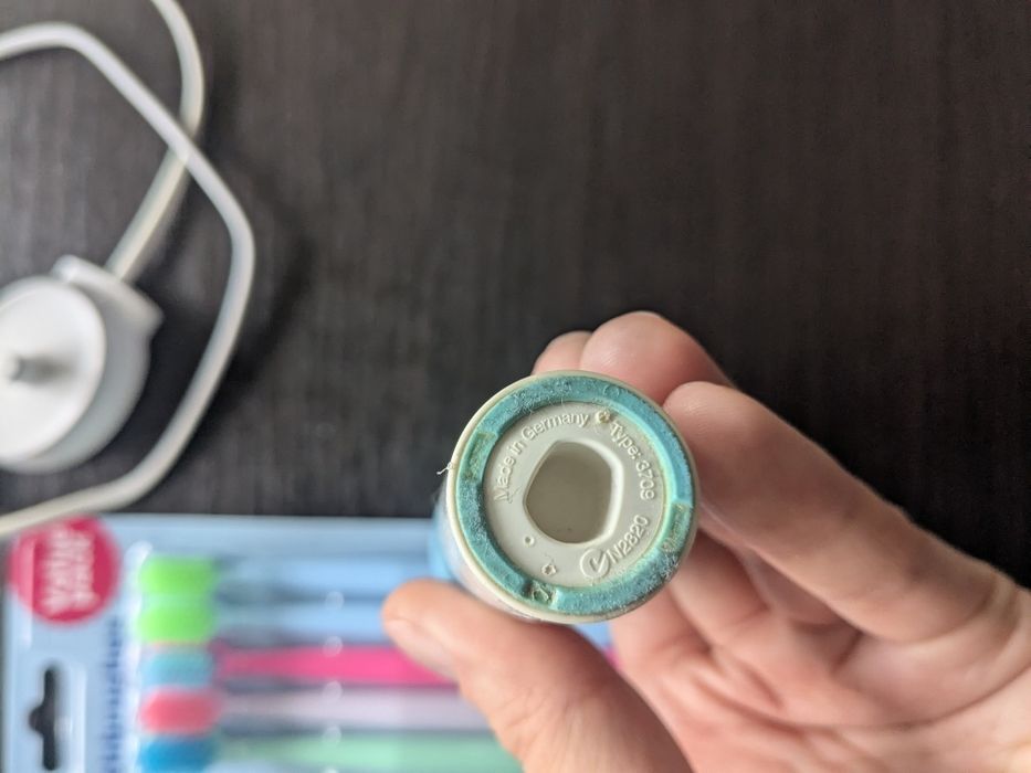 Szczoteczka elektryczna Oral-B szczoteczki manualne