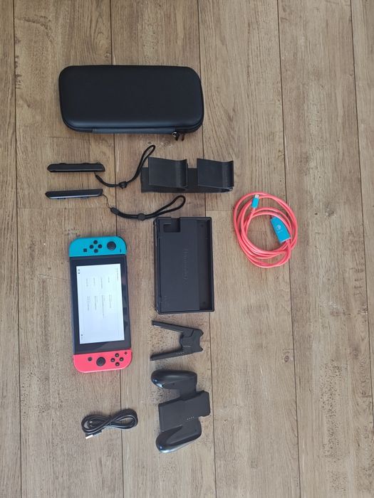 Konsola Nintendo Switch! Sprzedam ! Fajny zestaw !
