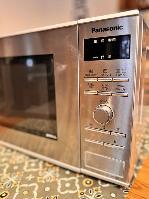 Kuchenka mikrofalowa z grillem