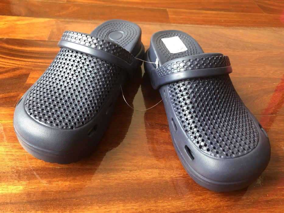 Chinelos (Crocs) 36