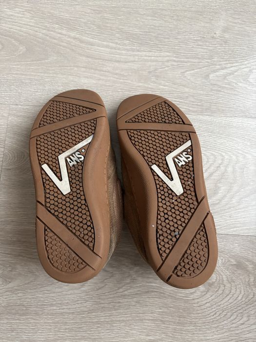 vans shoes size 43-44