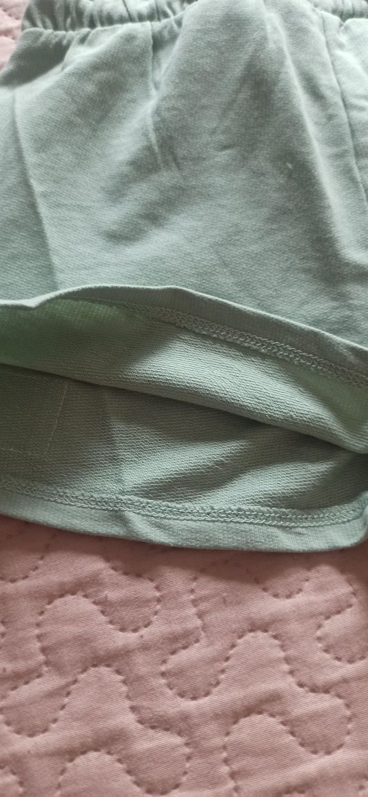 Spodenki/szorty dla dziewczynki, marki H&M, rozmiar 110