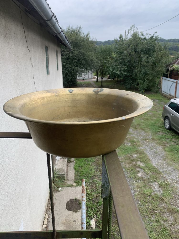Миска мідна