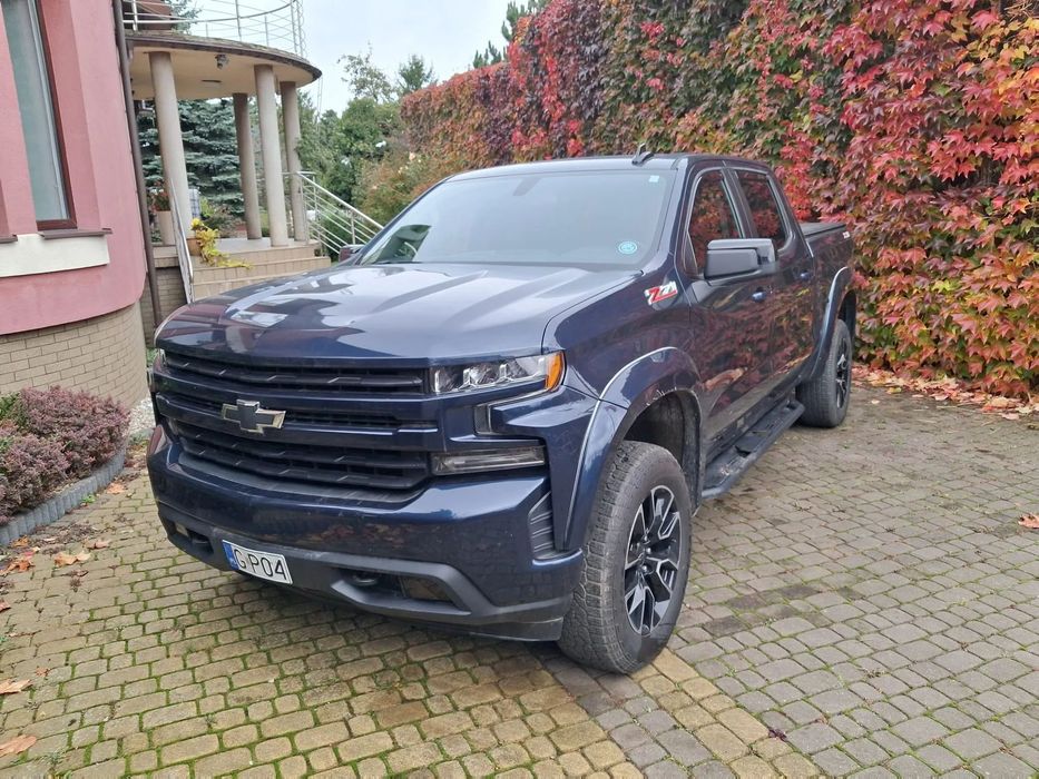 Chevrolet Silverado CHEVROLET Silverado 1500 Z71 RST 5.3L 23tys km 4x4 CrewCab 2022 r