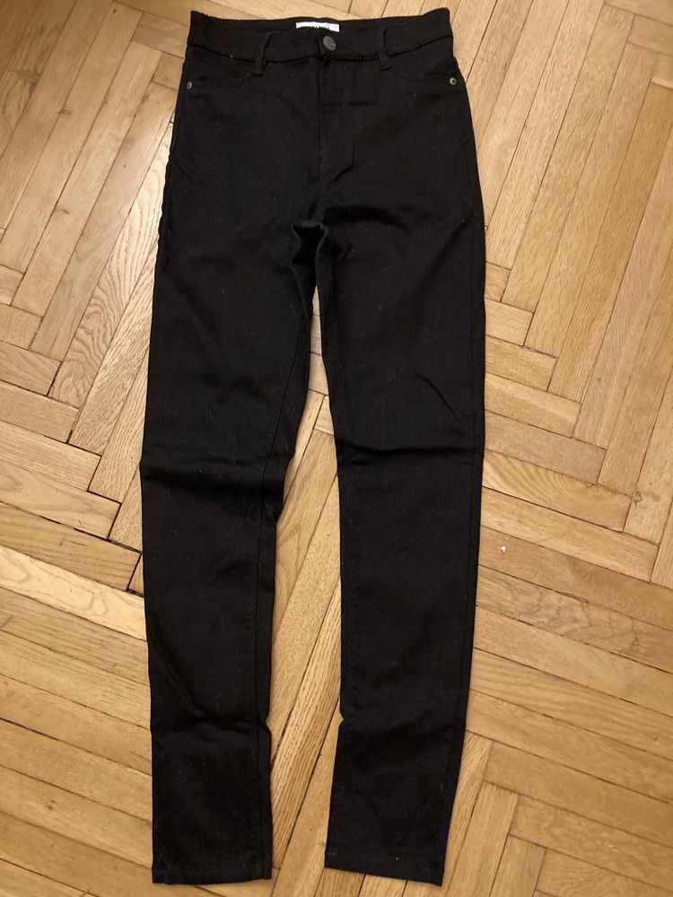 Spodnie Terranova r 36