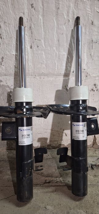 Продам переднии стойки Форд Мондео