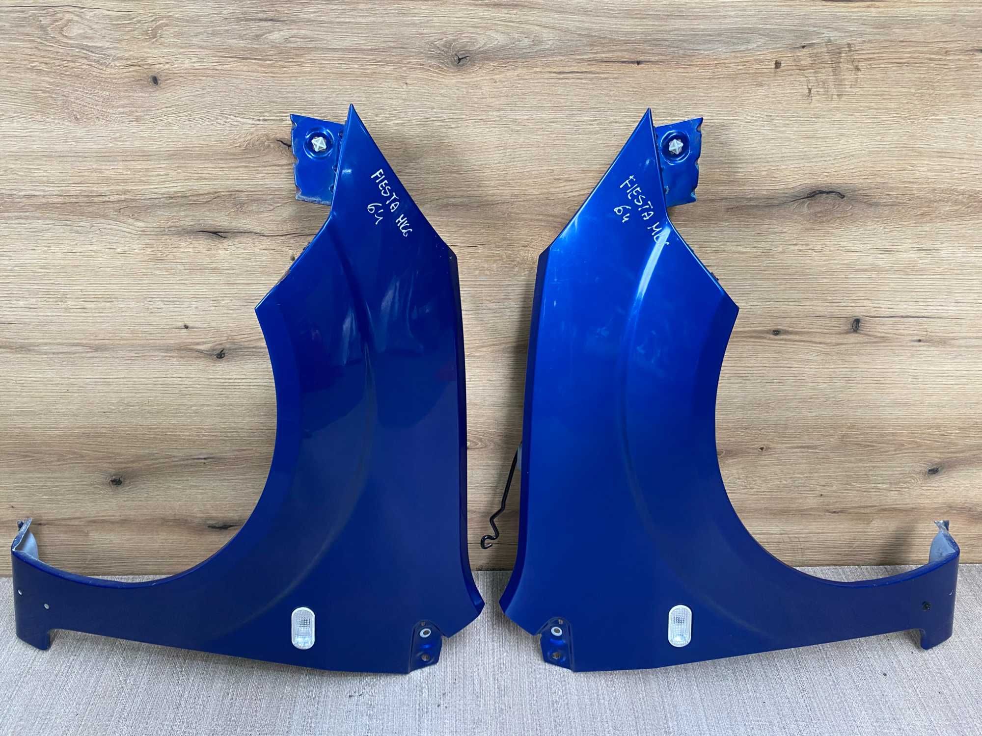 Błotnik przedni lewy, prawy Ford Fiesta mk6 kolor g4
